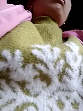 Snapshot of lucybaby00 chatting on 11-14-25, 10:08 lucybaby00 online show from 11-14-25, 10:08