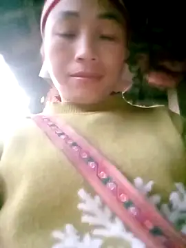 Snapshot of lucybaby00 chatting on 11-15-25, 10:30 lucybaby00 online show from 11-15-25, 10:30