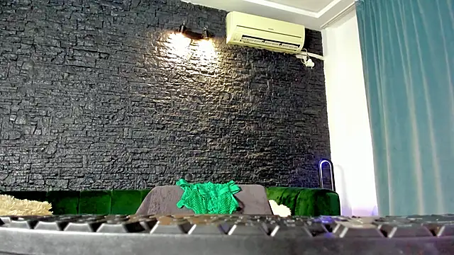 AnneSins online show from 10-12-25, 05:14