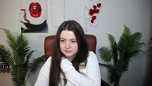 MavkaCute online show from 05-17-26, 06:19
