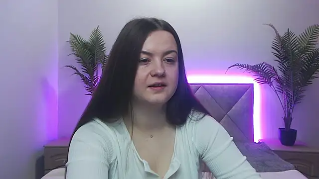 MavkaCute online show from 11-18-25, 07:06