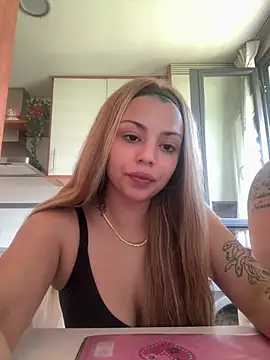 NoeliaGarcia17 online show from 06-16-26, 01:11