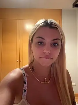 NoeliaGarcia17 online show from 09-19-25, 02:26