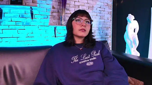 Snapshot of kitty_malach chatting on 01-17-26, 03:21 kitty malach online show from 01-17-26, 03:21