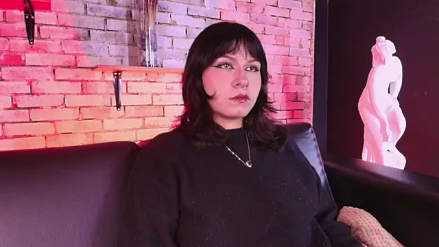 Snapshot of kitty_malach chatting on 02-14-26, 03:29 kitty malach online show from 02-14-26, 03:29