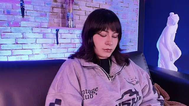 Snapshot of kitty_malach chatting on 02-18-26, 03:37 kitty malach online show from 02-18-26, 03:37