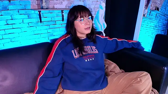 kitty malach online show from 12-21-25, 03:19