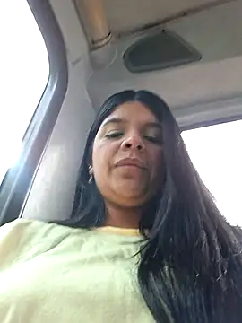 Snapshot of Eiimy_pretty chatting on 09-12-25, 08:08 Eiimy pretty online show from 09-12-25, 08:08