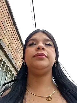 Snapshot of Eiimy_pretty chatting on 10-22-25, 07:57 Eiimy pretty online show from 10-22-25, 07:57