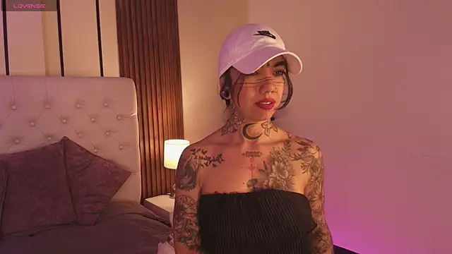 ViolettaAlemida online show from 01-13-26, 01:04