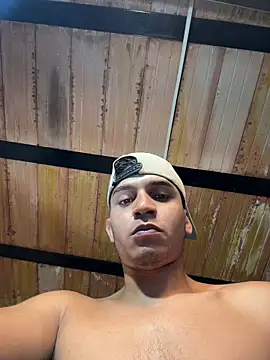 Angel latinboy online show from 04-13-26, 09:08