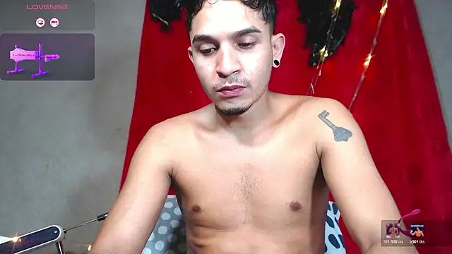 Snapshot of Angel_latinboy chatting on 06-04-26, 08:57 Angel latinboy online show from 06-04-26, 08:57