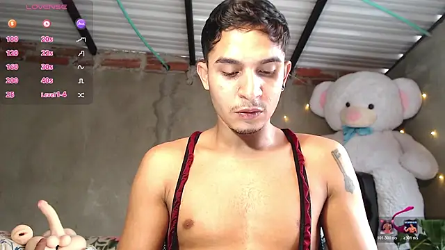 Snapshot of Angel_latinboy chatting on 05-19-26, 03:41 Angel latinboy online show from 05-19-26, 03:41