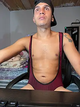 Angel latinboy online show from 04-16-26, 12:50