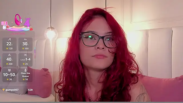 mae lyra online show from 12-15-25, 08:09