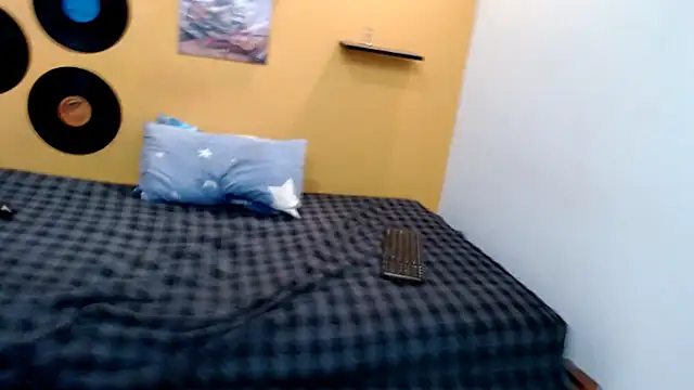 skinnyverus18 online show from 03-07-26, 07:19