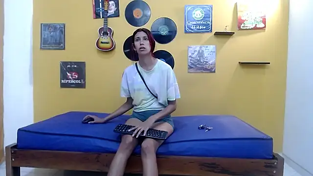 skinnyverus18 online show from 03-23-26, 12:49