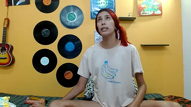 skinnyverus18 online show from 10-23-25, 07:01