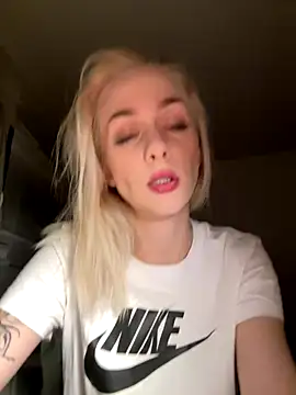 DaryaDoll online show from 12-20-25, 07:28