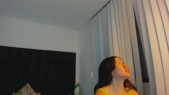 Snapshot of SaraWagner_ chatting on 09-10-25, 06:07 SaraWagner online show from 09-10-25, 06:07