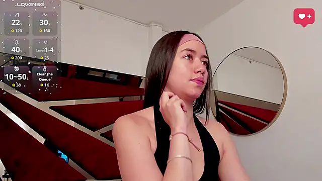 SaraWagner  online show from 04-14-26, 12:04