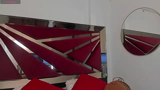 SaraWagner  online show from 01-07-26, 12:26