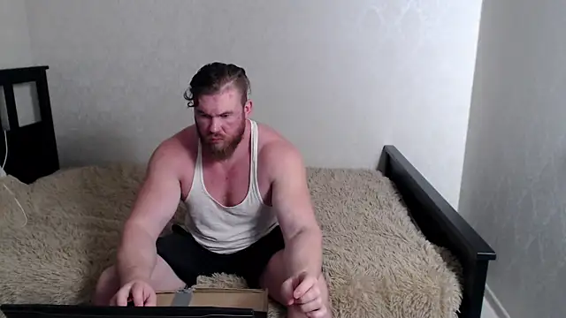 Snapshot of ThorHemsworthRU chatting on 04-18-26, 03:36 ThorHemsworthRU online show from 04-18-26, 03:36