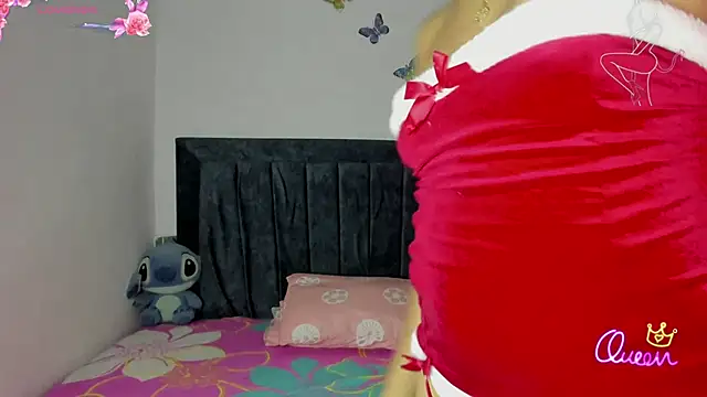 Snapshot of emmie_bunny chatting on 03-28-26, 10:11 emmie bunny online show from 03-28-26, 10:11