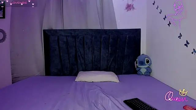 Snapshot of emmie_bunny chatting on 02-26-26, 11:16 emmie bunny online show from 02-26-26, 11:16