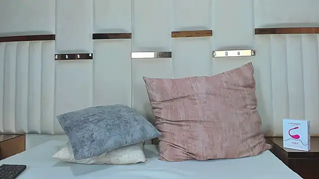 CandyandSteven online show from 11-05-25, 02:58