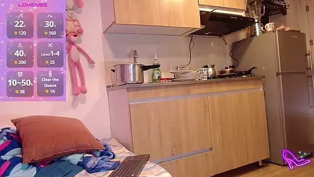 AllysonStonne online show from 02-06-26, 02:29