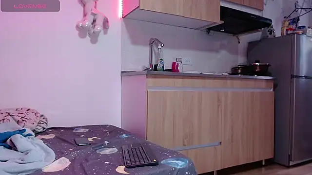 AllysonStonne online show from 04-14-26, 08:25