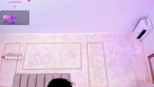 Keirahartz online show from 12-19-25, 04:09