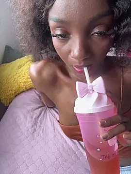 Keirahartz online show from 04-05-26, 06:14