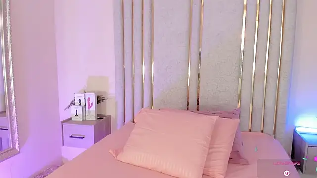 Keirahartz online show from 04-11-26, 03:58