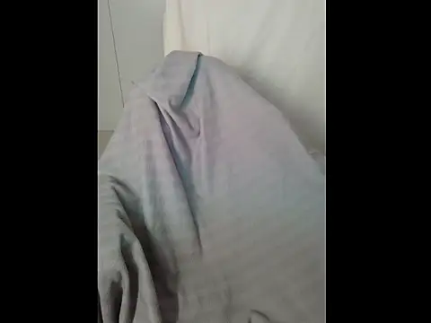 Snapshot of owneeeeb chatting on 07-29-26, 02:27 owneeeeb online show from 07-29-26, 02:27