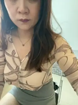 jiajia1060 online show from 10-28-25, 04:13