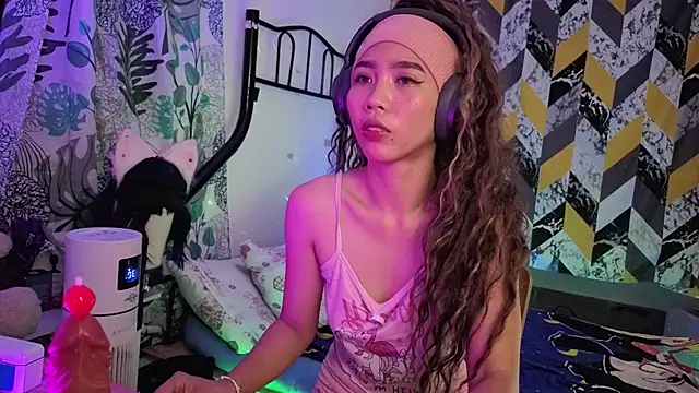 BadLilBambi online show from 09-12-25, 07:02