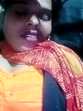 Snapshot of Soniya_pandit chatting on 02-15-26, 04:06 Soniya pandit online show from 02-15-26, 04:06
