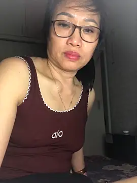 Snapshot of Vitamin_sexy chatting on 10-04-25, 07:48 Vitamin sexy online show from 10-04-25, 07:48