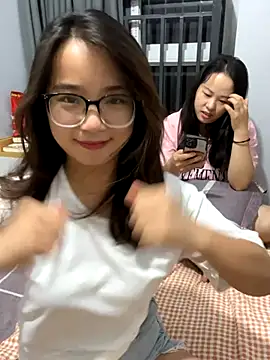 Snapshot of Hdmhdm-0022 chatting on 09-20-25, 02:00 Hdmhdm-0022 online show from 09-20-25, 02:00