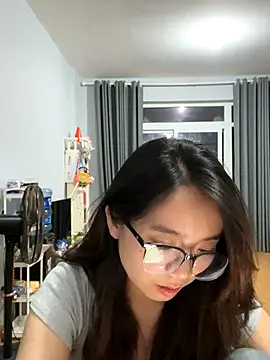 Snapshot of Hdmhdm-0022 chatting on 10-18-25, 06:32 Hdmhdm-0022 online show from 10-18-25, 06:32