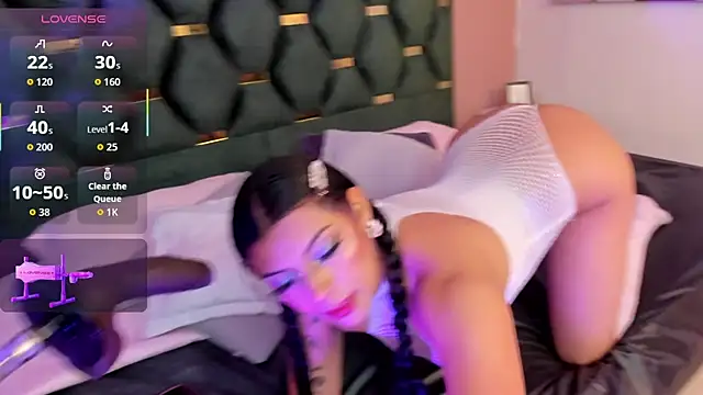 Micki   online show from 10-24-25, 11:42