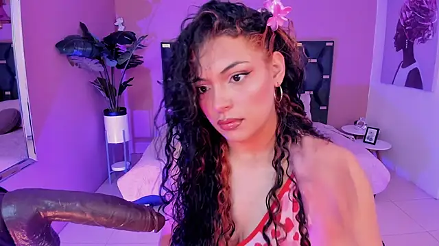 Snapshot of Micki__ chatting on 09-15-25, 12:49 Micki online show from 09-15-25, 12:49