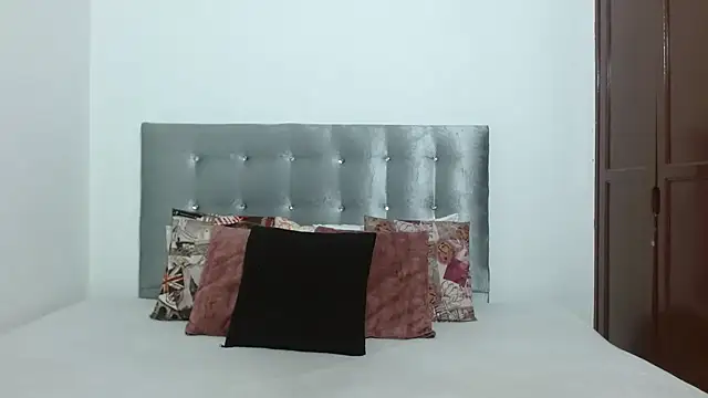 DaiishaWolf online show from 09-12-25, 07:46