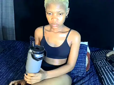 Snapshot of DiamondDeeRaya chatting on 09-28-25, 03:57 DiamondDeeRaya online show from 09-28-25, 03:57