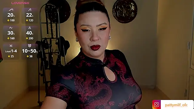 Snapshot of Pattymilf_ofc chatting on 07-11-26, 11:05 Pattymilf ofc online show from 07-11-26, 11:05
