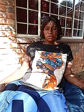 Snapshot of MatureGoddess_ chatting on 06-09-26, 08:48 MatureGoddess online show from 06-09-26, 08:48