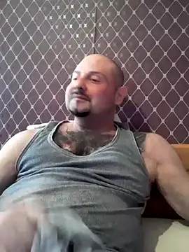 Snapshot of _NEREZA_ chatting on 04-22-26, 03:52 NEREZA online show from 04-22-26, 03:52