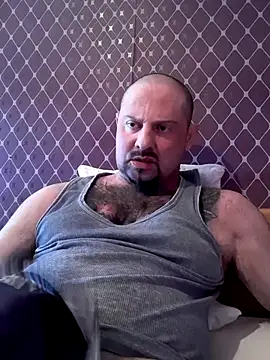 Snapshot of _NEREZA_ chatting on 04-26-26, 01:52 NEREZA online show from 04-26-26, 01:52
